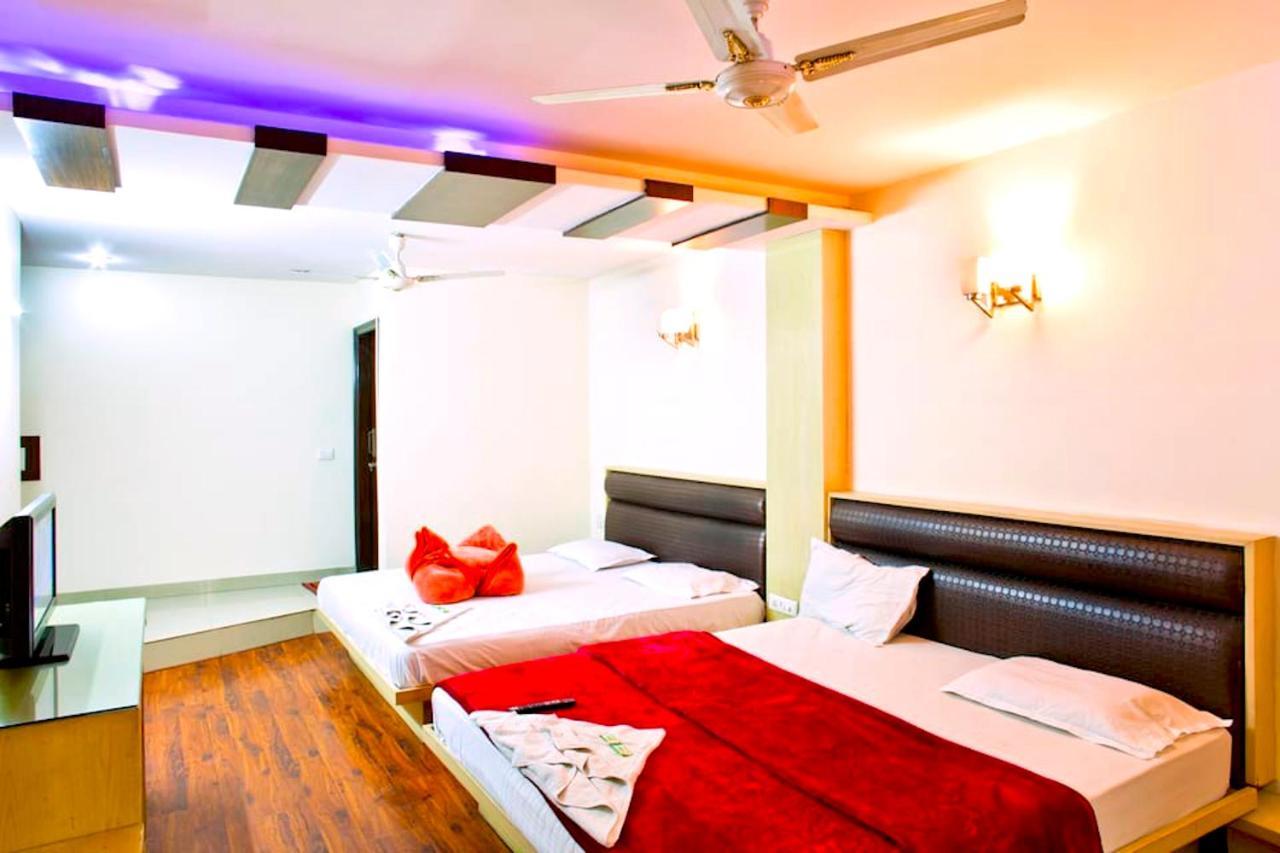 Hotel Milan Deluxe New Delhi Luaran gambar